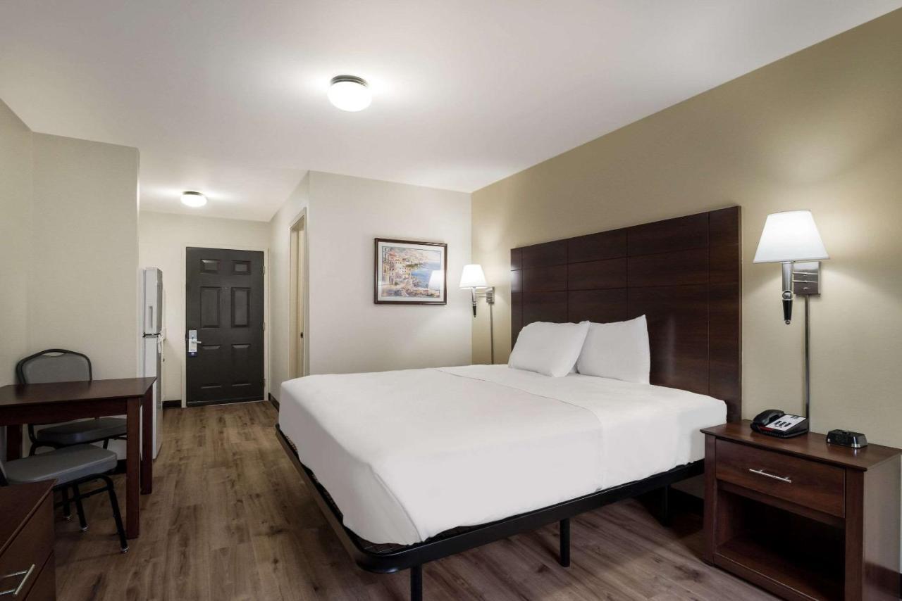 Suburban Studios Denver Central-Арвада Экстерьер фото