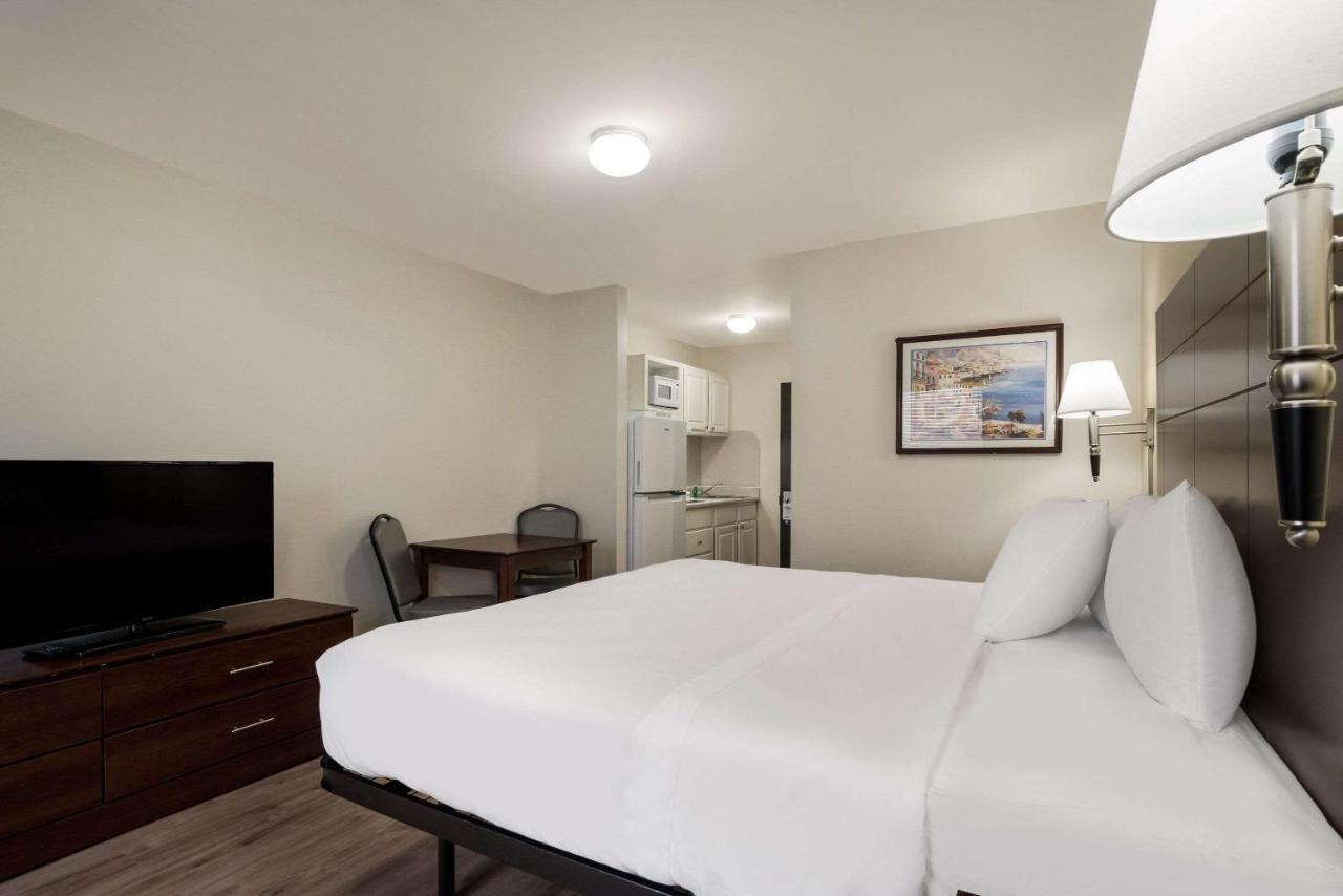 Suburban Studios Denver Central-Арвада Экстерьер фото